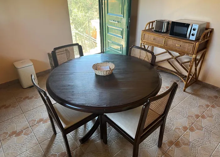 Tetraktys Estate Beachside Seaview 3 Bedrooms αήρ *