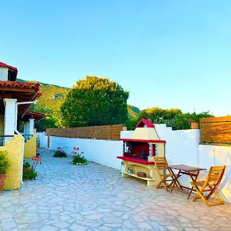 Tetraktys Estate Sea View, Beachside, αήρ Apartment