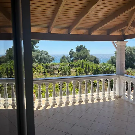 Tetraktys Estate Sea View, Beachside, αήρ Apartment Halikounas
